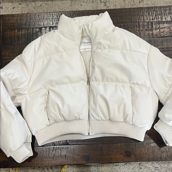 Ci Sono Women's Cream Puffer Jacket Faux Leather Cropped worn once Like New EUC - Picture 2 of 6